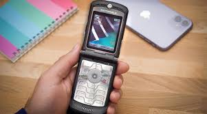 Please select country / network where your motorola v3 razr was bought. These Were The 6 Most Iconic Flip Phones Of All Time Which We Owned At Some