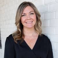 Pamela Everard's Instagram, Twitter & Facebook