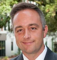 New director named for James M. Seneff Honors Program