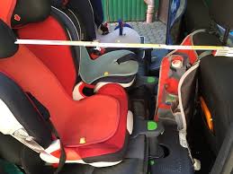 Ein kindersitz kann im alter über 12 jahren notwendig sein, wenn der gurt sonst am hals einschneidet. Wieviel Abstand Braucht Ein Vorwarts Sitz Die Zwergperten Babyschalen Reboarder Kindersitze