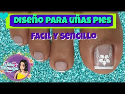 Diseños de uñas para pies facil en tono azul con algunas inscrustaciones , como ya haz podido ver en otros tutoriales es sencillo conseguir las medias lunas en la parte de arriba , solo necesitas una pequeña ruedita circular y listo. Diseno De Unas Para Pies En Blanco Unas Paso A Paso Youtube