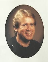 Lyn Yates's Instagram, Twitter & Facebook