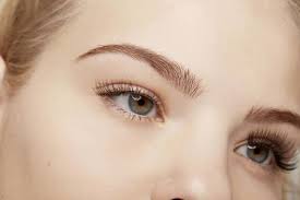 Plus de 84 % des produits de la marque essence cosmetics sont fabriqués en europe. Essence Cosmetics Kunstliche Wimpern Lashes To Impress Half Lashes 03 1 Paar Dauerhaft Gunstig Online Kaufen Dm De