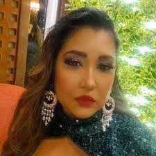 Jerri Robinson's Instagram, Twitter & Facebook