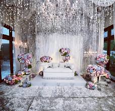 Pin By Iefa On Wedding Decoration Stage Inspiration Wedding Stage Decorations Wedding Decorations Wedding Deco