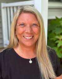 Ann Peralta's Instagram, Twitter & Facebook