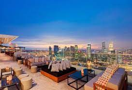 11 Of The World S Best Rooftop Bars Rooftop Bar Best Rooftop Bars Rooftop