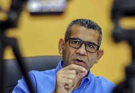 Willy Casanova solo en la carrera por la alcaldía de Maracaibo, la  oposición no asoma a nadie