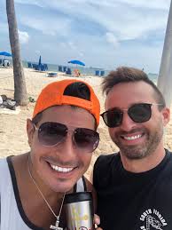 Hello Im Drew Nickerson which is my legal name but I prefer to be called  Andrew. I am a content creator and I talk about the topic “Schizoaffective  Disorder” and would like