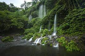 Aik berik, north batukliang, central lombok regency, west nusa tenggara 83552, indonesia. Indahnya Air Terjun Benang Kelambu Tempat Dewi Anjani Mandi