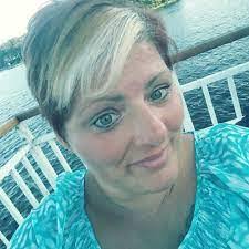 Joyce Decker's Instagram, Twitter & Facebook