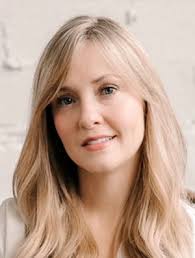 Shelley Bailey's Instagram, Twitter & Facebook