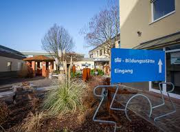 Karcherstraße 17, 66111 saarbrücken 0,3 km johanneskirche betzenstraße 2, 66111 saarbrücken 0,3 km dudweilerstr. Bfw Saarbrucken Weiterbildungen Umschulungen