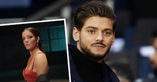 Vie privée davy sardou et noémie elbaz en 2014. Qui Me Met Dans Son Lit Doit Assumer Ses Dires Camille Lellouche Clashe T Elle Rayane Bensetti Avec Sa Nouvelle Chanson Fumette