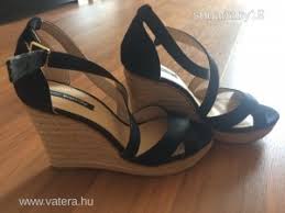 Fekete, hímzett, telitalpas női cipő 38 - Női telitalpú cipők - árak,  akciók, vásárlás olcsón - Vatera.hu