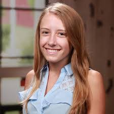 Emily Dux's Instagram, Twitter & Facebook