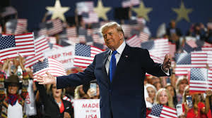 トランプ大統領の支持率急落 米中間選挙、「浮動票」の行方