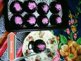 Supaya tidak penasaran, langsung kita simak saja cara membuat brownies kukus amanda ini. Resep Brownies Panggang Kukus Lumer Chocolatos Sederhana