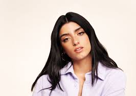 TikTok star Dixie DAmelio releases debut single Be Happy - CelebMix