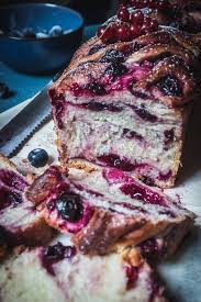 Le Petrin Babka D Ete Acidulee Aux Myrtilles Citron Desserts Aux Myrtilles Desserts Aux Fruits Frais Recette Myrtille
