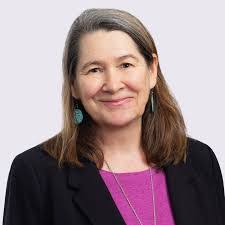 Amanda Gamblin's Instagram, Twitter & Facebook