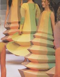 Sculptural Avant Garde Fabulousness By Issey Miyake Ets Weird Fashion Japanese Fashion Designers Fashion