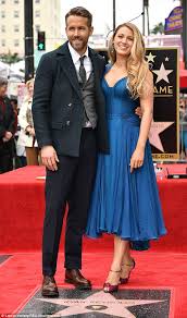 The canadian hunk was born on october 23, 1976, in vancouver, british columbia, canada, as ryan rodney reynolds. Scarlett Johansson Ryan Reynolds Height Scarlett Johansson Movies