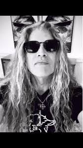 Robin Swope's Instagram, Twitter & Facebook