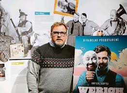 Po vystudování konzervatoře byl přijat bez zkoušek. Vice Nez Jen Moudry Klaun Pressreader