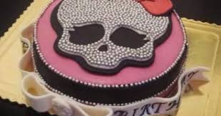 Diy kuchen und tortenstücke selber basteln für monster high puppen. Monster High Torte Monster High Cakes Sweet 16 Cakes Superhero Birthday Cake