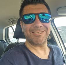 How can i connect headphones to a6 or a8?