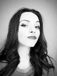 Lacy Bean's Instagram, Twitter & Facebook