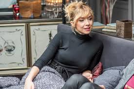 Mi az a távolság, ahol én még magyar színésznő lehetnék. Kovacs Patricia Oszinten Vallott Valasarol Habostorta Hu