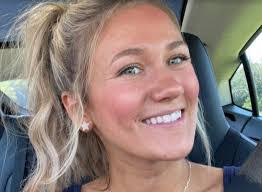 Lindsey Eads's Instagram, Twitter & Facebook