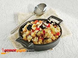 Patlicanli Nohutlu Bulgur Pilavi Pratik Nefis Ve Lezzetli Tarifler Yemek Tarifi Yemek Yemek Tarifleri Iyi Yemek