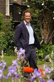 He ran a costume jewellery business before becoming the gardening expert on this morning in. Tour Monty Don S Garden In Herefordshire Monty Don Longmeadow