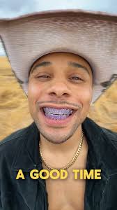 A good time in a Dixie cup! 🥤