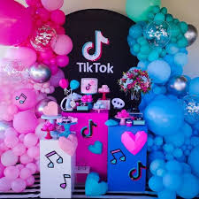 103 curtidas 29 comentarios azucar decoracoes azucardecoracoes no instagram ins decoracao de baloes de aniversario festa de aniversario decoracao festa