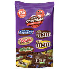 In 1981, after passing the leadership of mars to his children, forrest mars, sr. Amazon Com Mars Chocolate Favorites Halloween Candy Bars Variety Mix 69 2 Ounce 135 Piece Bag Grocery Gourmet Food