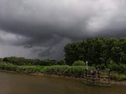 Noodweer benelux is an organisation of volunteers in belgium and the netherlands with the main goal to inform and sensitize others during extreme weather epi. Noodweerbenelux Hashtag On Twitter