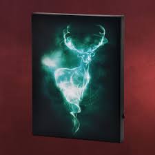 Since then, patronuses have become one of the most iconic elements of the entire franchise. Harry Potter Patronus Wandbild Mit Licht Elbenwald