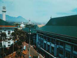 Uin Malang From Up Poster Desain Grafis Desain Grafis Desain Poster