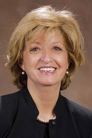 Maria Vaz's Instagram, Twitter & Facebook