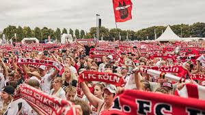 You can become a club member on january 1st or on july 1st each year. Fanandacht Vor Dem Anpfiff 1 Fc Koln Fans Fiebern Saison Heimpremiere Gegen Union Berlin Entgegen Eurosport