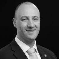 Dean Hutchins's Instagram, Twitter & Facebook