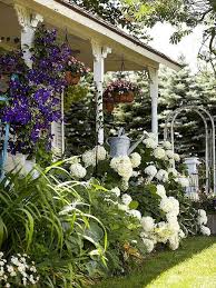 01 Stunning Cottage Garden Ideas For Front Yard Inspiration Decoradeas Front Yard Flowers Farmhouse Landscaping Farmhouse Garden