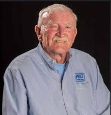 Rebecca Collinsworth's Instagram, Twitter & Facebook