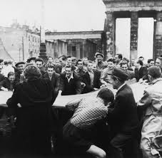 2.9k views · may 6. Volksaufstand Der 17 Juni 1953 In Bildern Bilder Fotos Welt