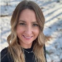 Denise Winchell's Instagram, Twitter & Facebook