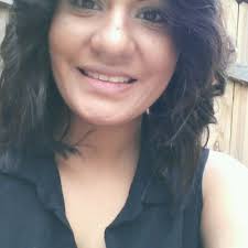 Iris Garay (@callMEireezybby)